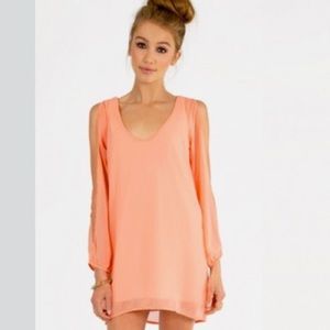 Tobi Breezy B Dress Peach